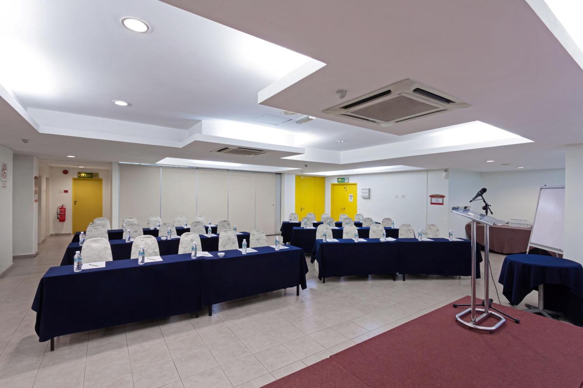 Kings Hotel Melaka מראה חיצוני תמונה